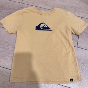 Quiksilver boys shirt S yellow surfer